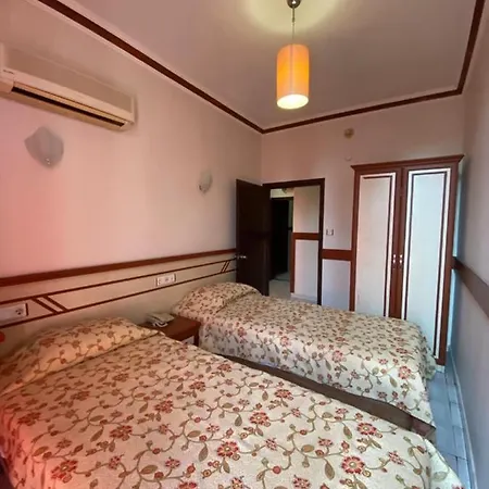 Lavinia & Apartahotel