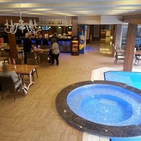 Lavinia & Apartahotel 3*