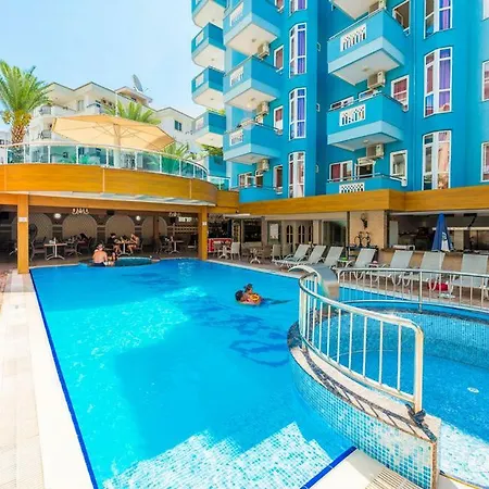 Apartahotel Lavinia &